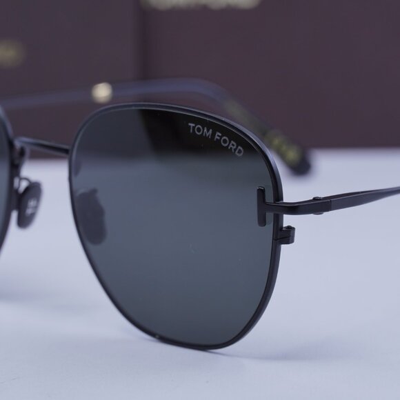 Final Price! Tom Ford FT0976-K 02A Black/Smoke Sunglasses - Picture 4 of 9